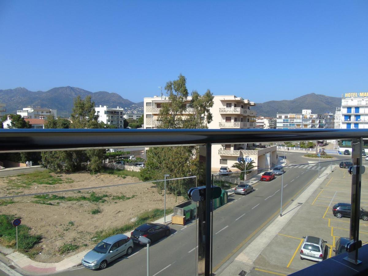 Appartement Premiere Ligne De Mer โรเซส ภายนอก รูปภาพ